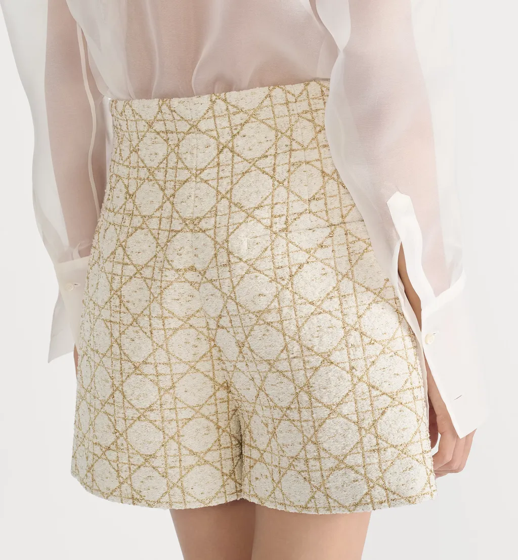 Macrocannage Short Skirts