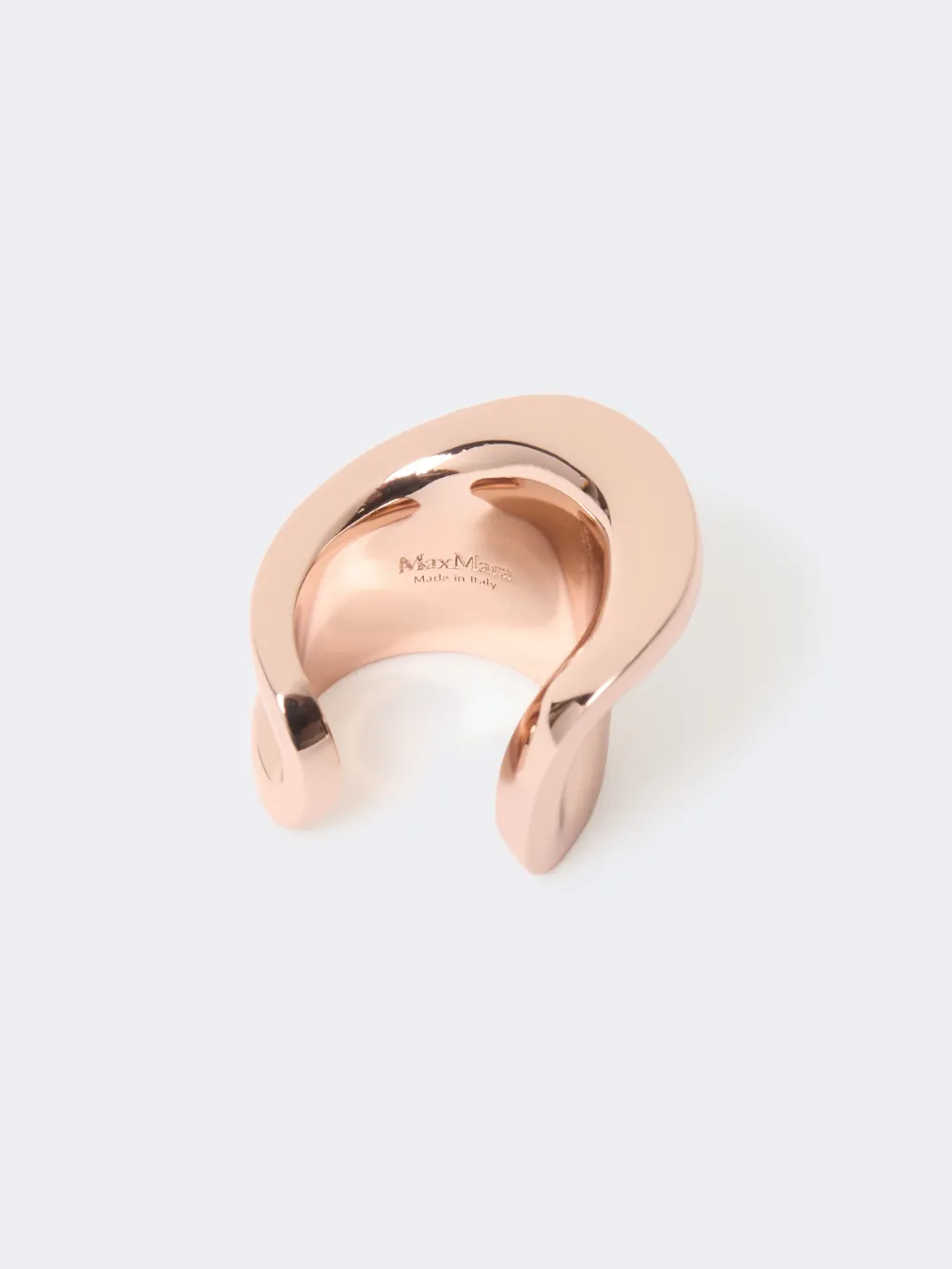 Asymmetric Ring
