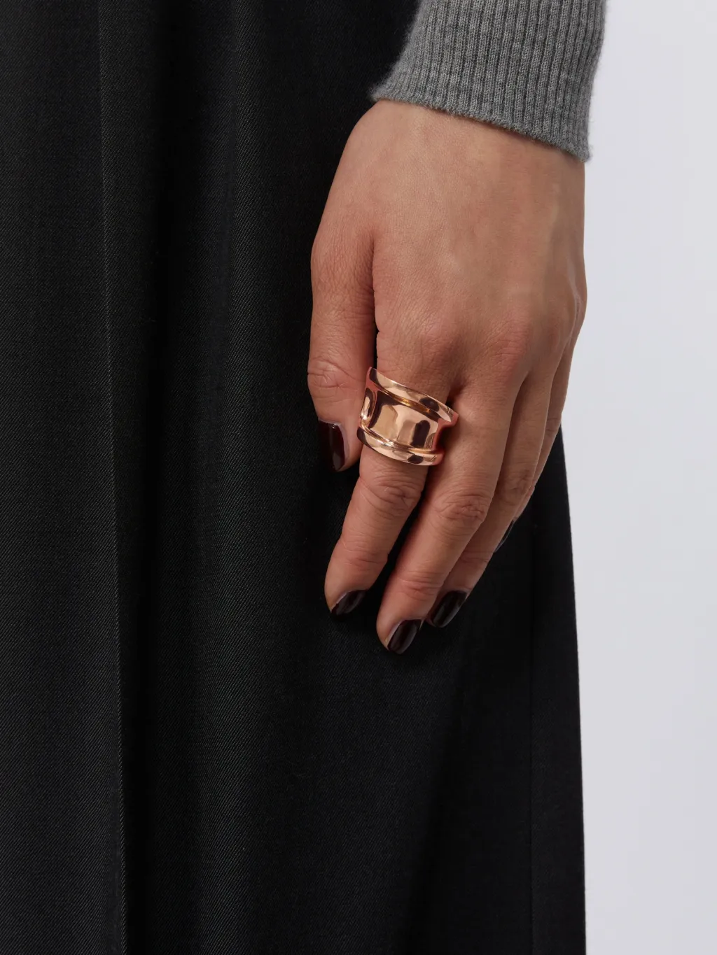 Asymmetric Ring