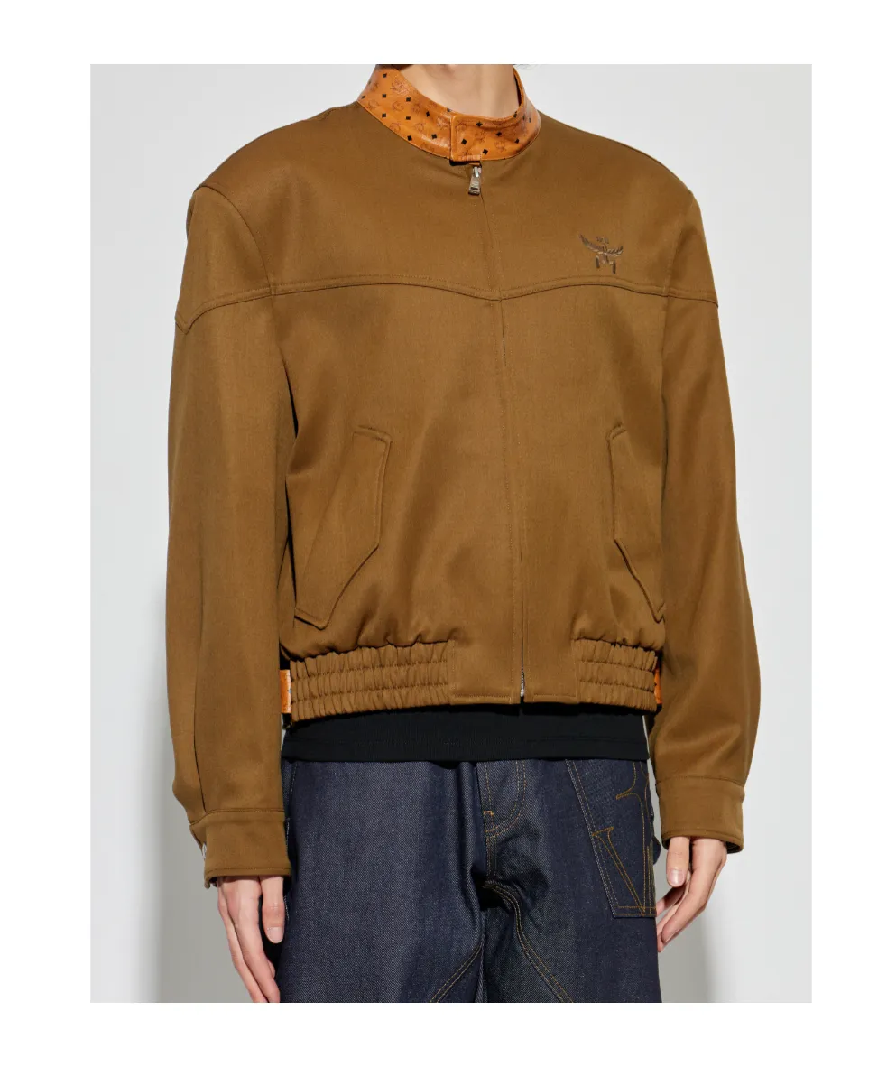 Long-Sleeved Zippered Jacket
