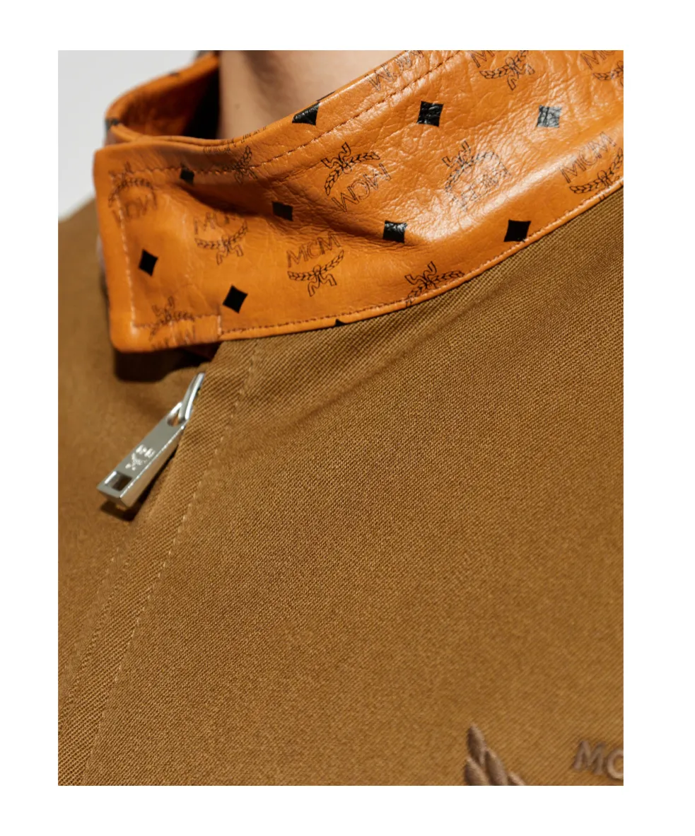Long-Sleeved Zippered Jacket