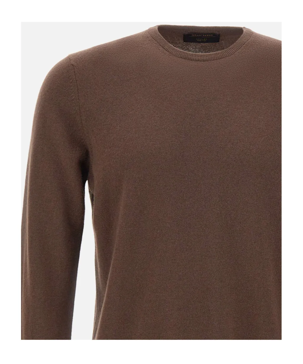 Long-Sleeved Pullover