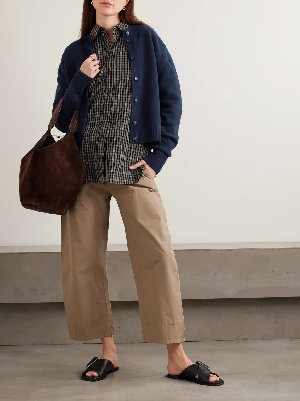 Ribbed Buttoned Cardigan
