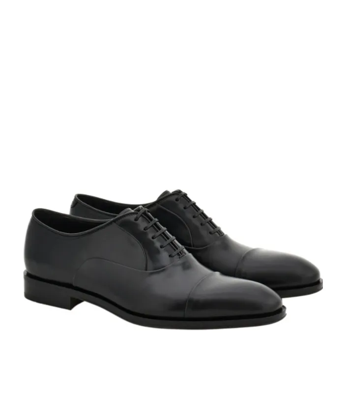 Oxford Shoe With Toe Cap