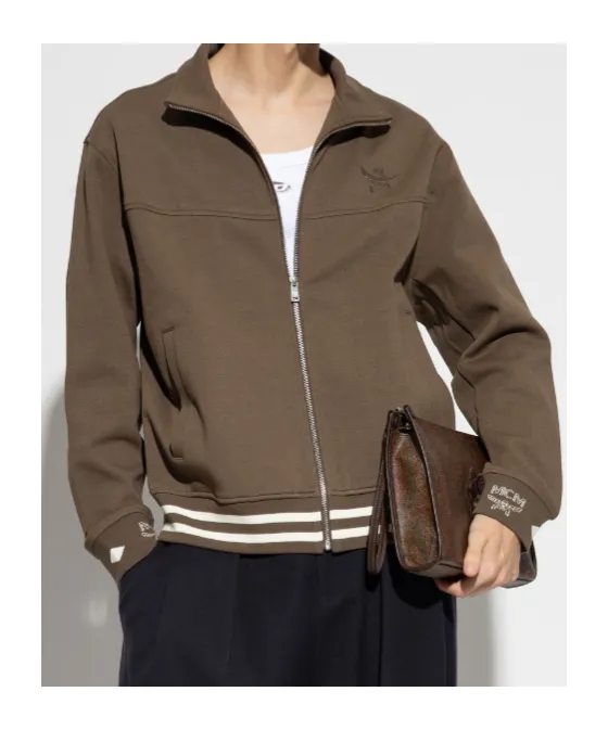 Long-Sleeved Zippered Sweatshirt