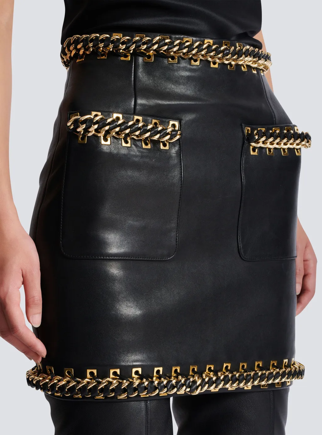 Short Lambskin Skirt With Chains
