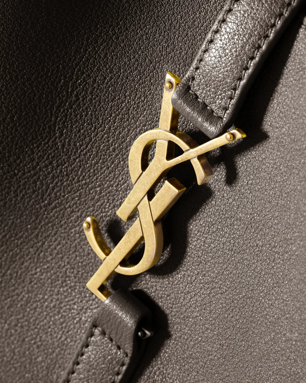 Saint Laurent Le 5 à 7 Small Shoulder Bag