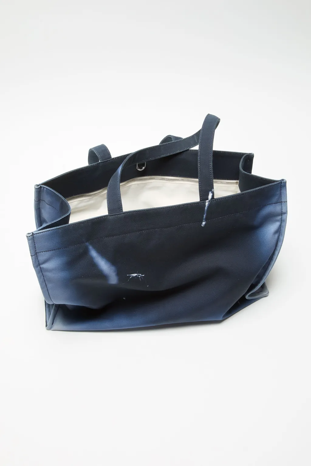 Print-Detail Tote Bag