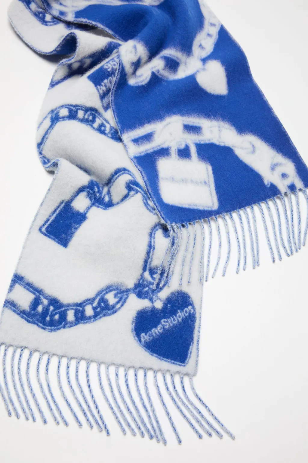 Chain Heart Print Scarf