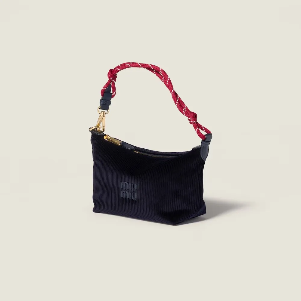 Zipper Clutch