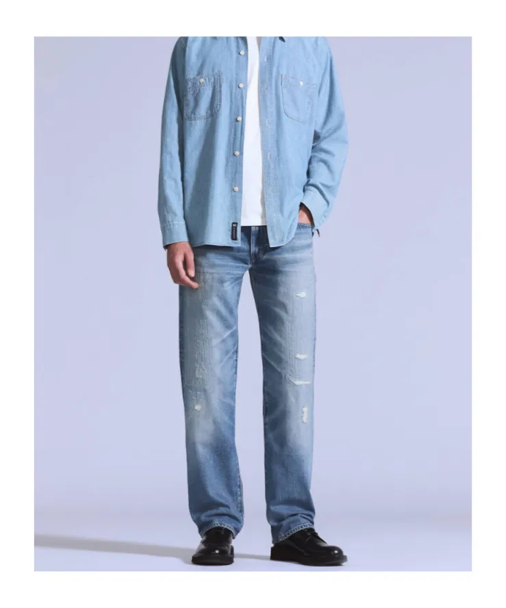 Distressed Belt-Loop Jeans