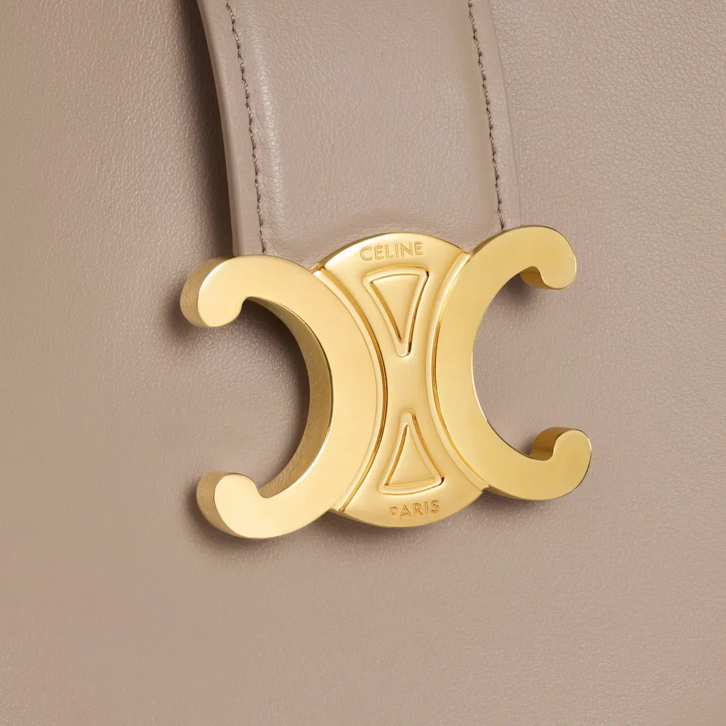 Small Bucket Louise In Smooth Calfskin