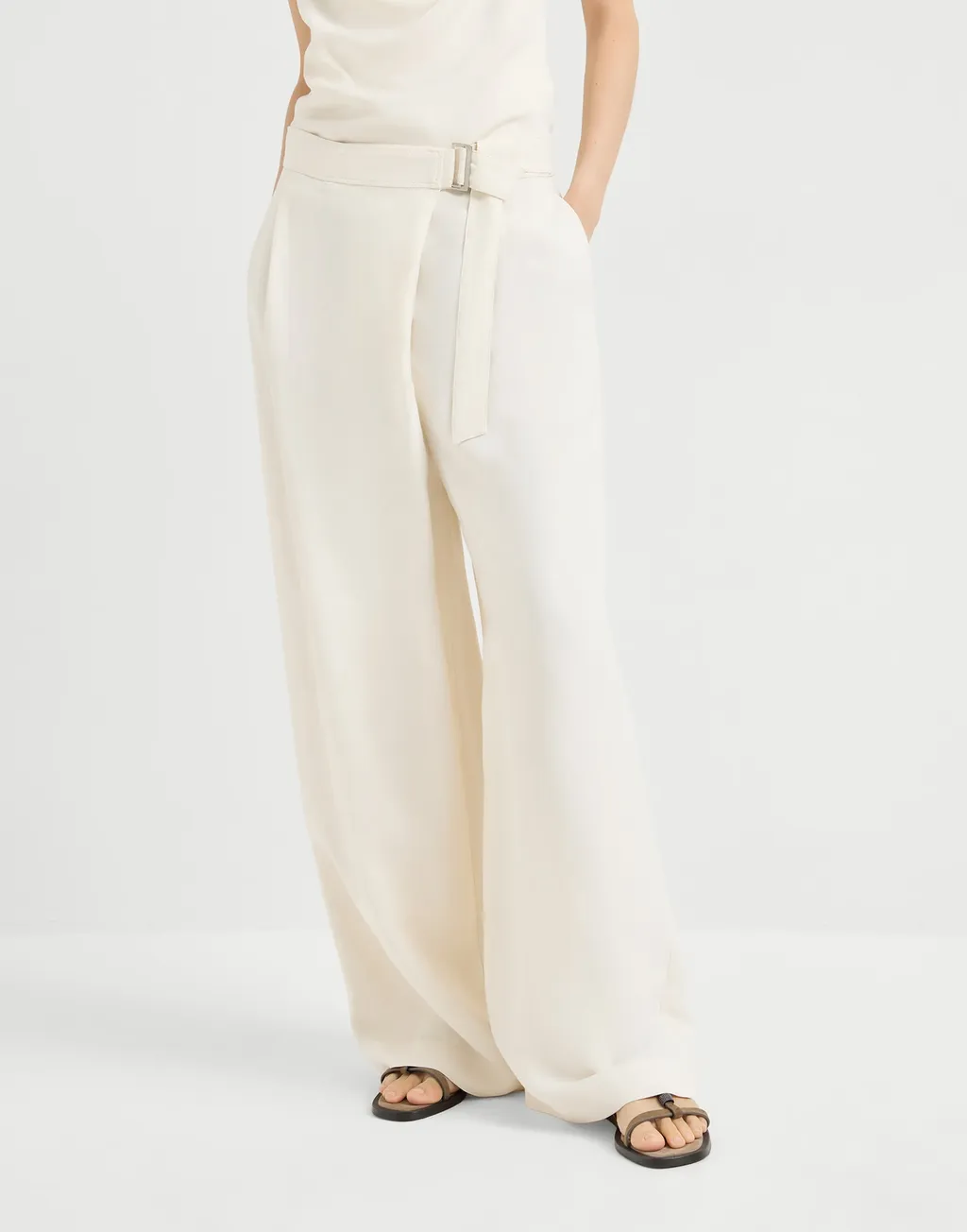 Brunello Cucinelli Crossed Pants