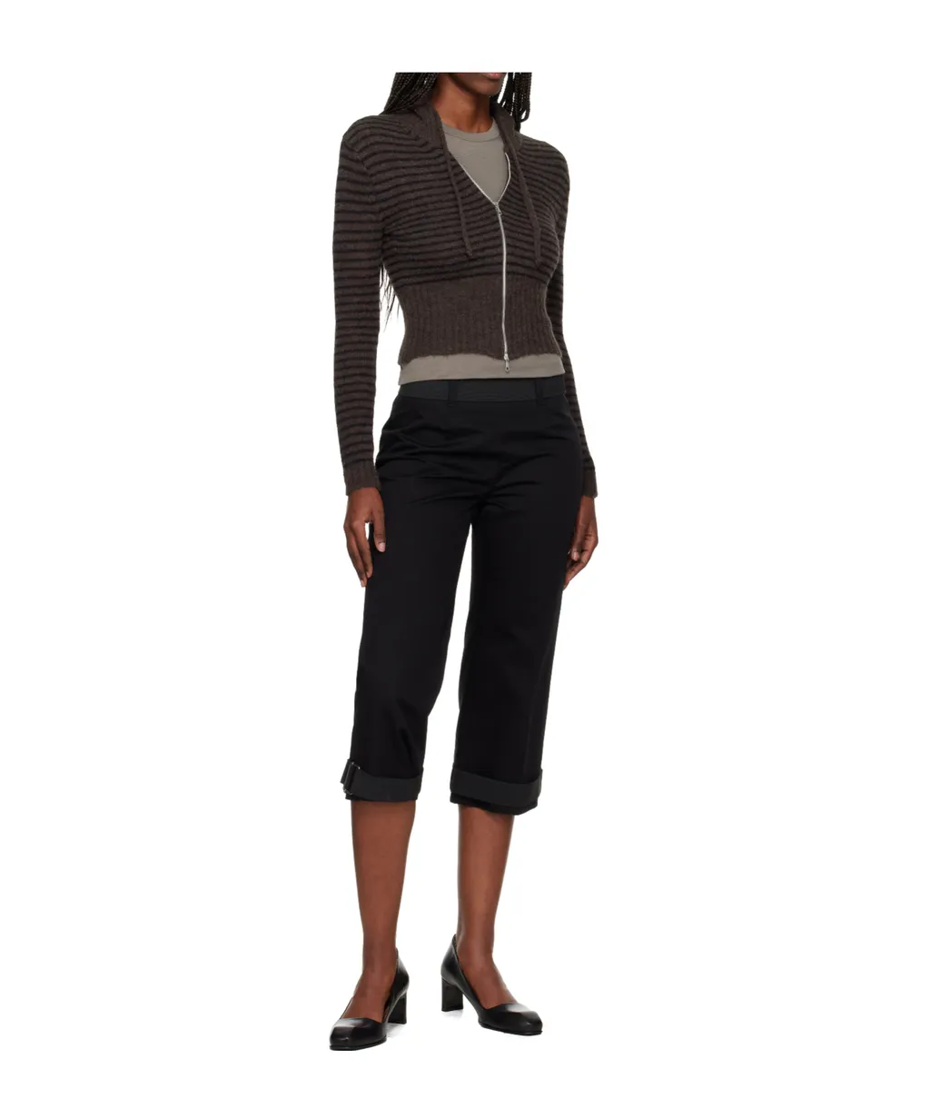 Low-Rise Capri Pants