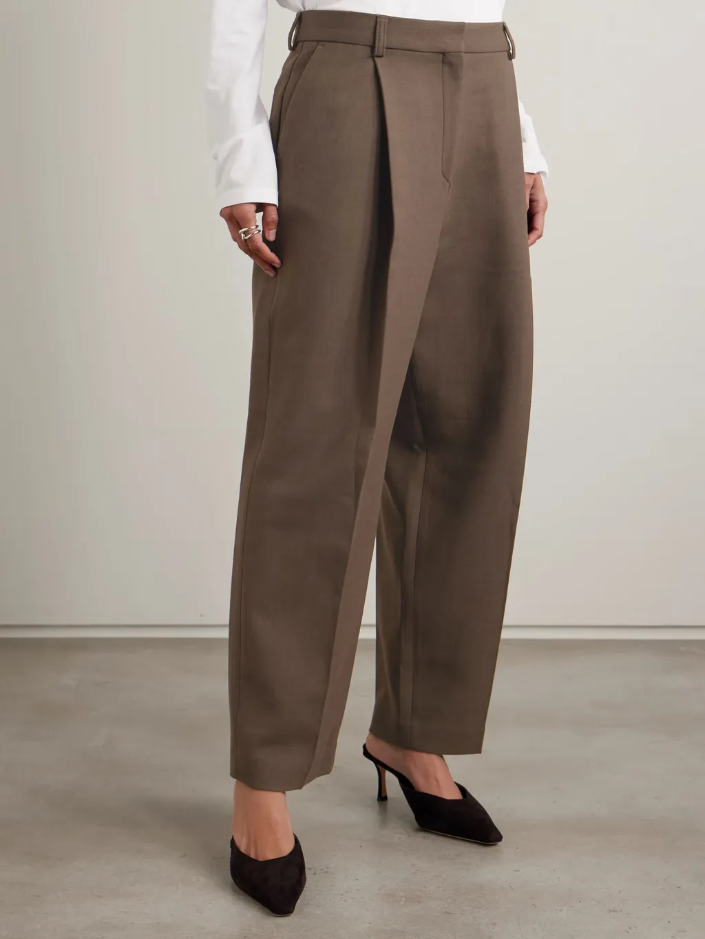 Pauli Pleated Tapered Casual Pants
