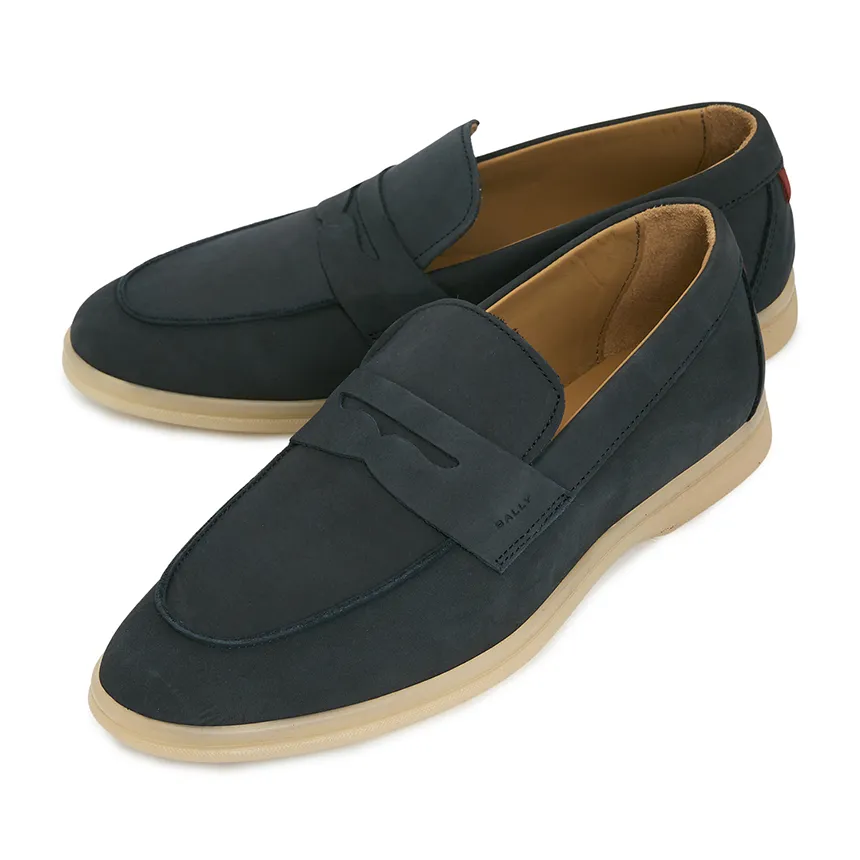 Round-Toe Casual Shoes