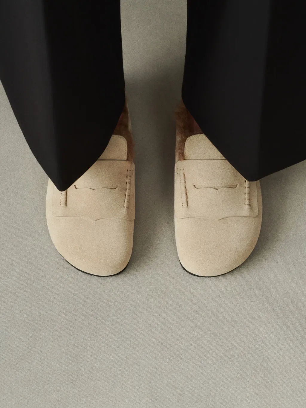 Round-Toe Mules