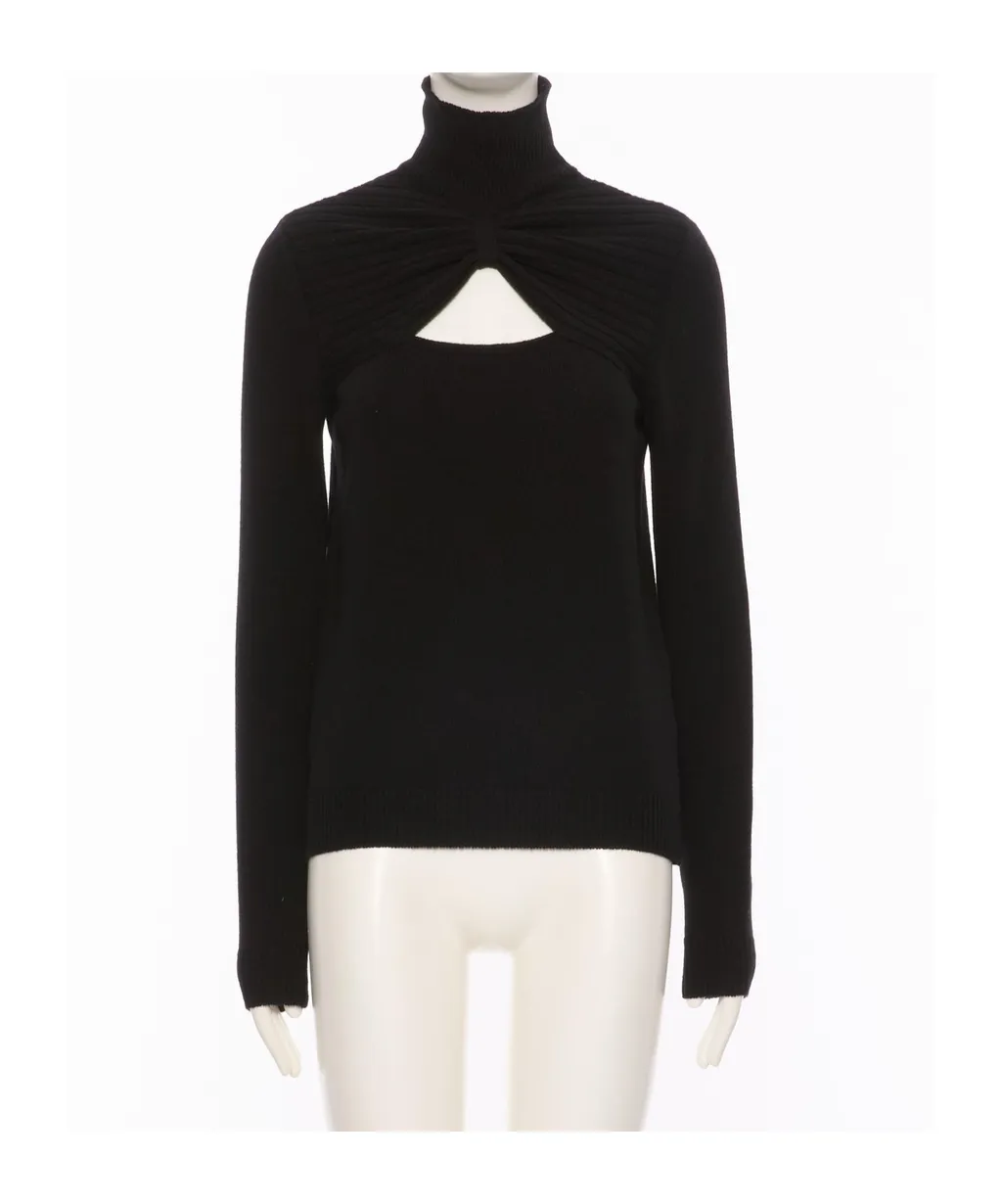 Long-Sleeved Knitwear