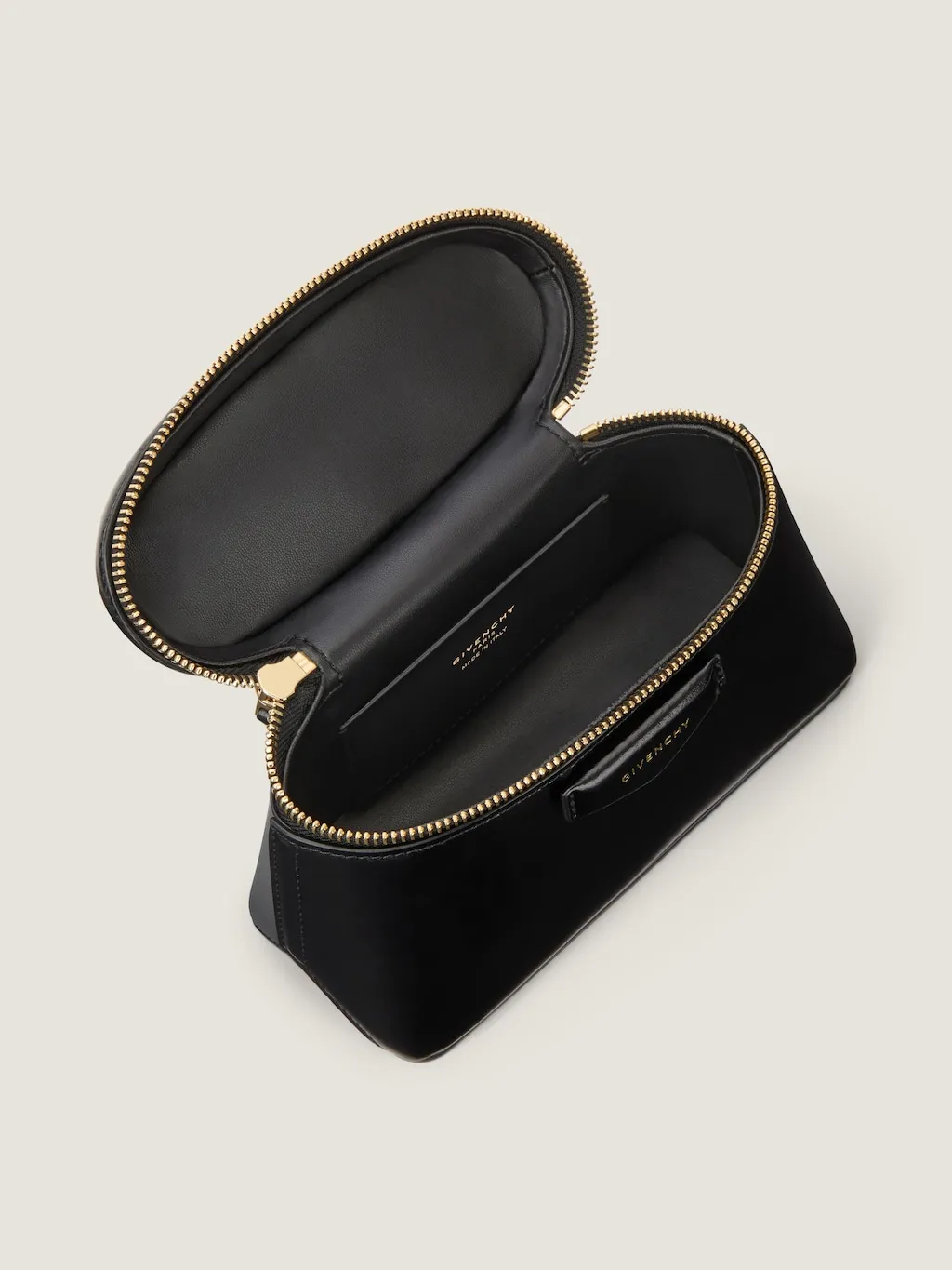 Antigona Vanity Bag In Box Leather With Chain