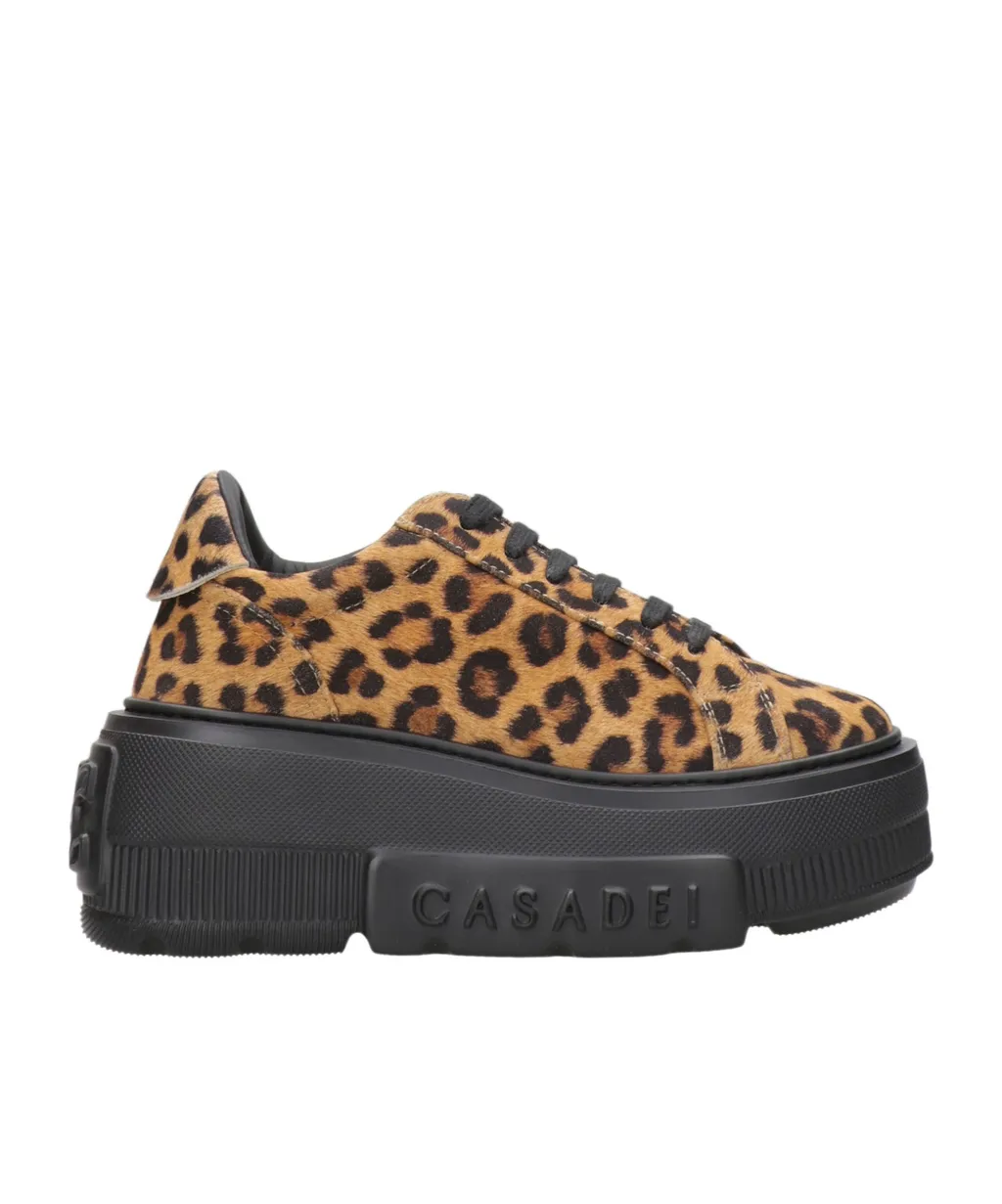 Round-Toe Low-Top Casual Shoes