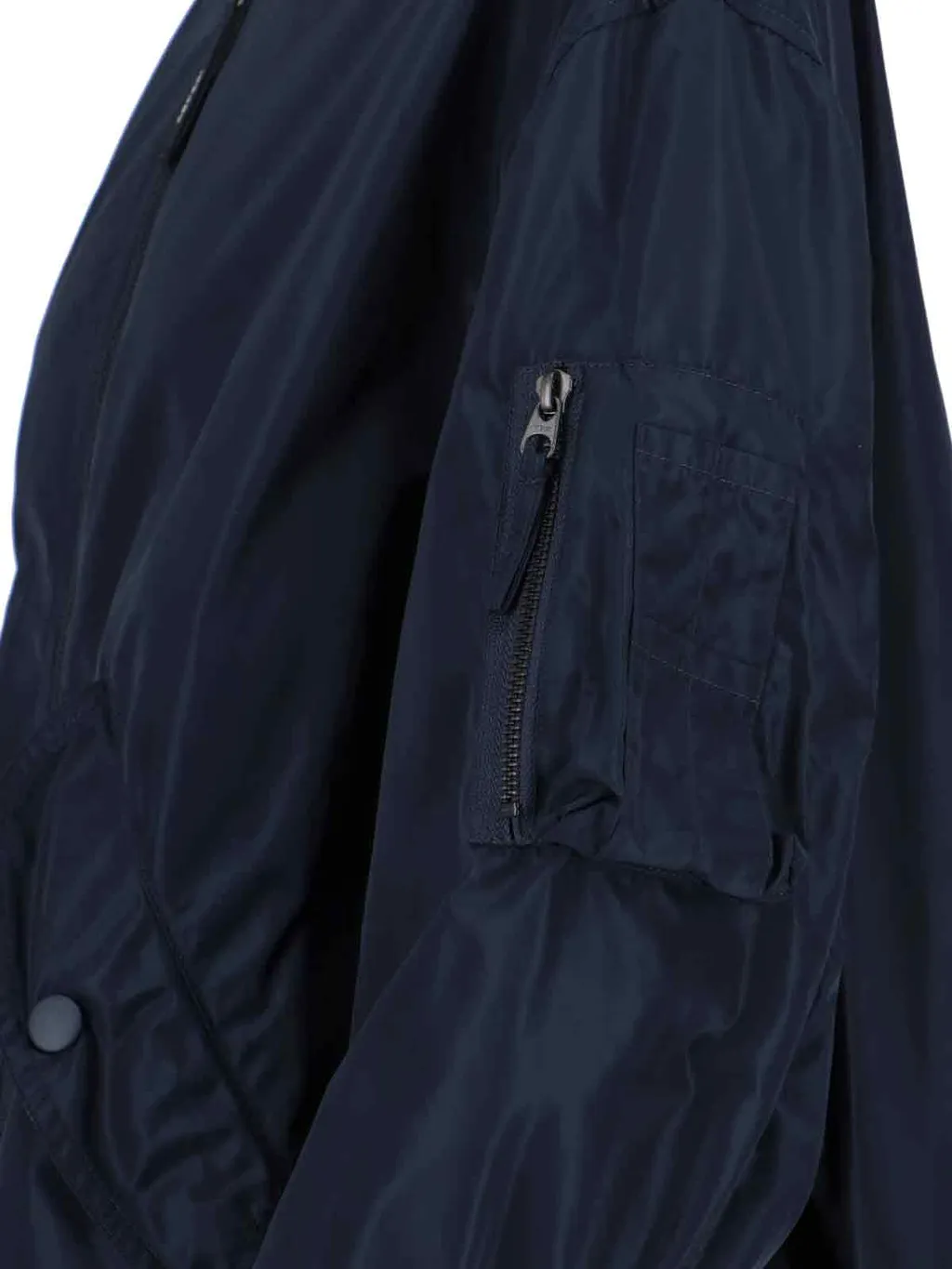 Aspesi Long Sleeved Zip-Up Coat