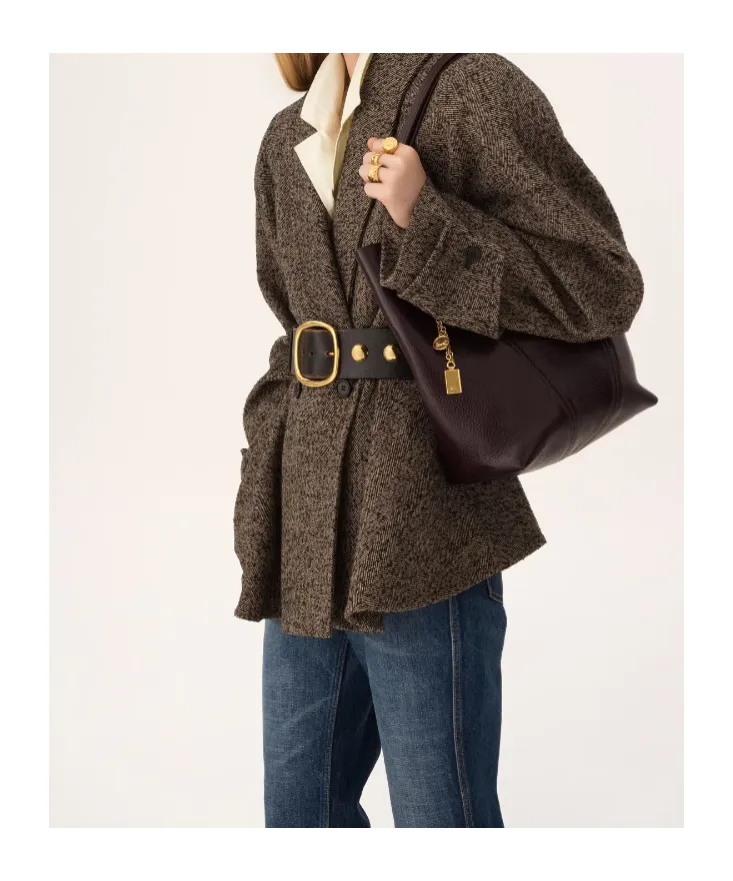 Chloé Spin Charm Detailed Tote Bag