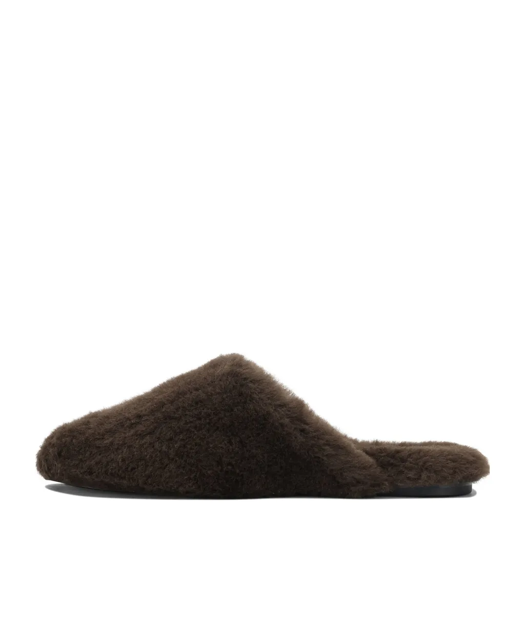 Flat Mules