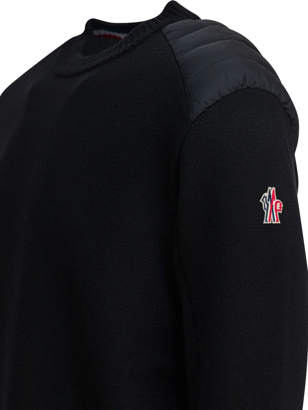 Long-Sleeved Knitwear