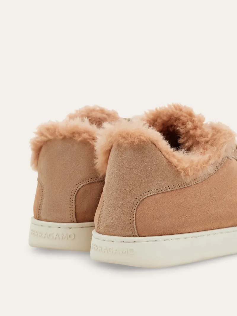 Low Cut Sneaker With Shearling Detail
