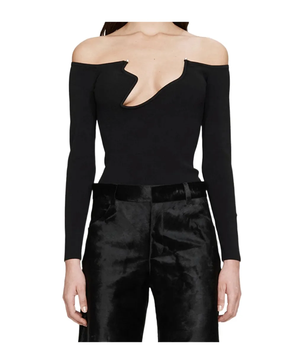 Curved Knit Long-Sleeved Top