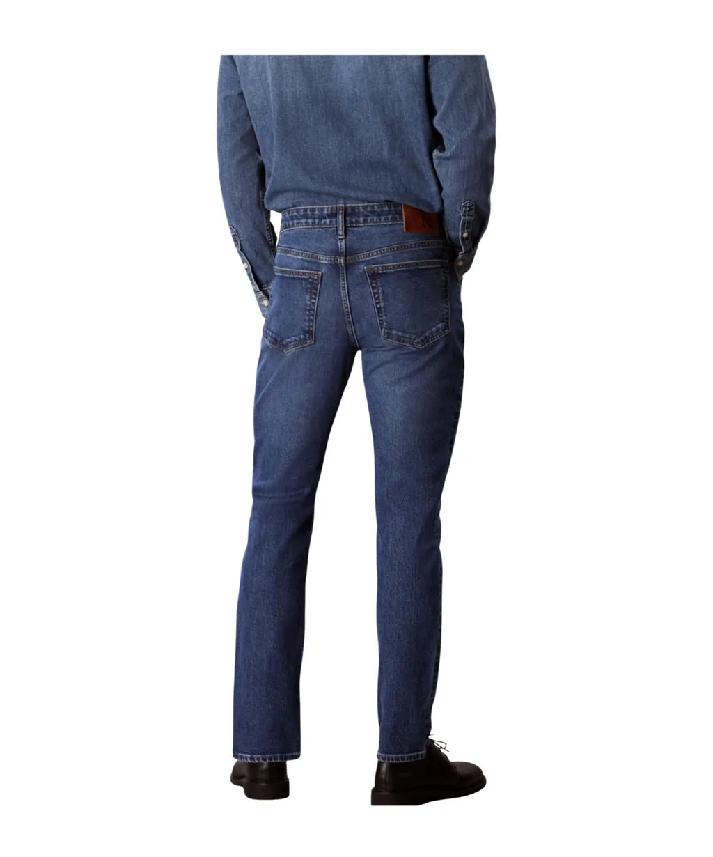 Straight Jeans