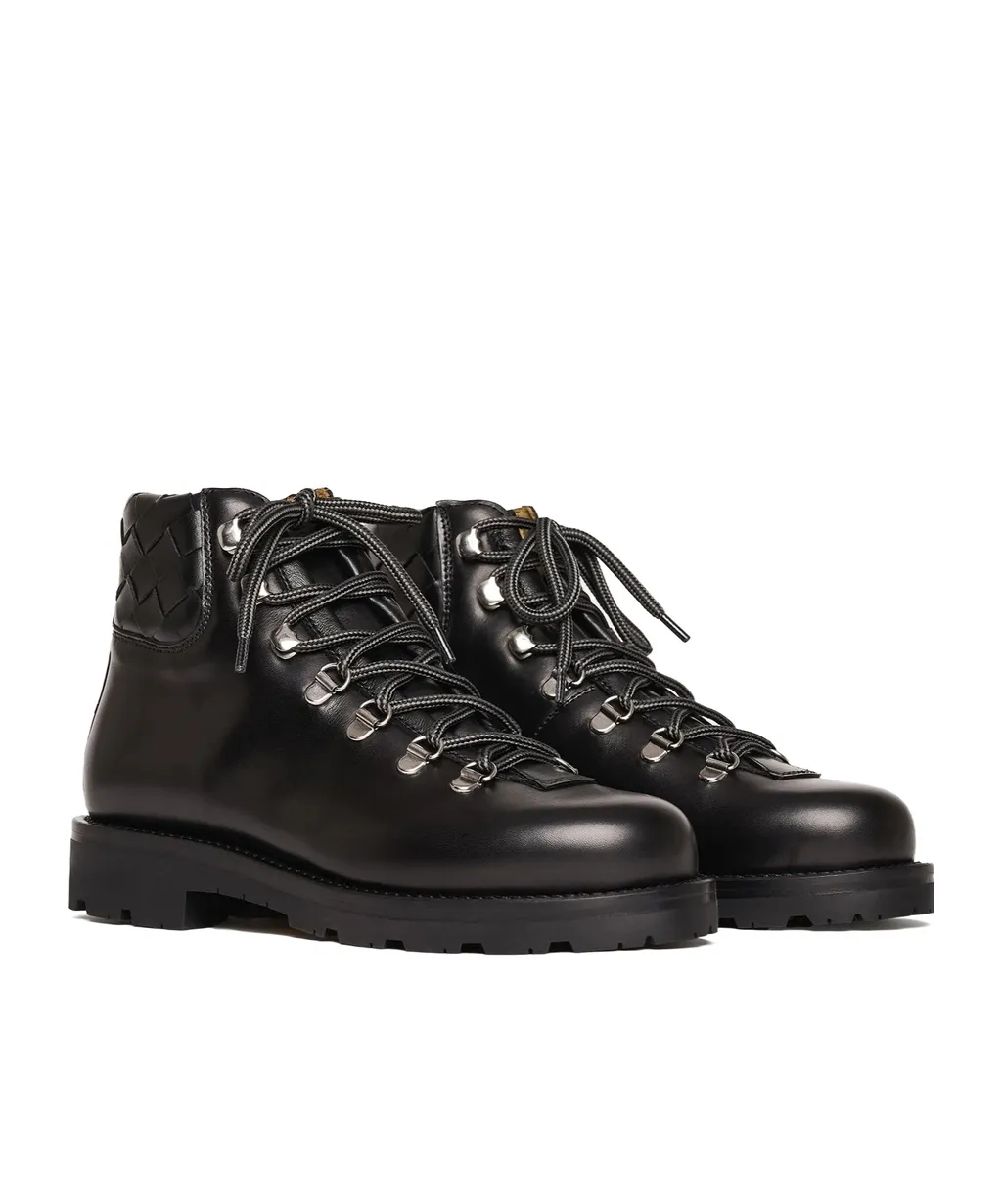 Scarosso Catherine Round-Toe Lace-Up Boots