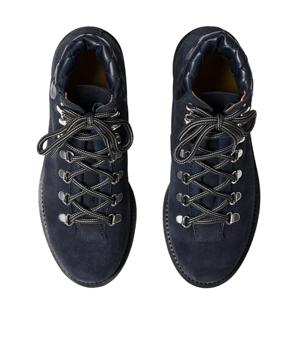 Scarosso Catherine Round-Toe Lace-Up Boots