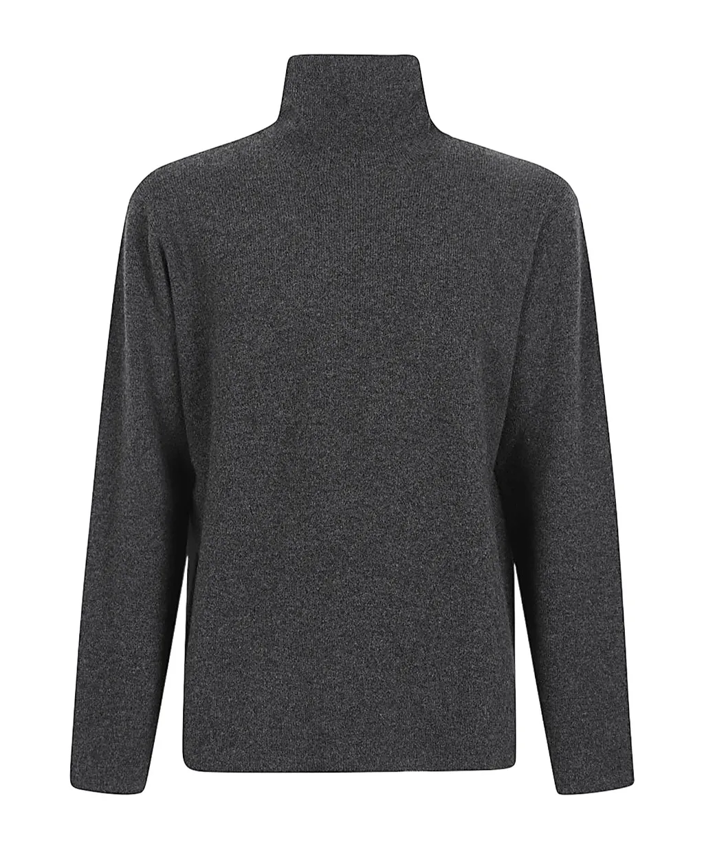 Long-Sleeved Knitwear