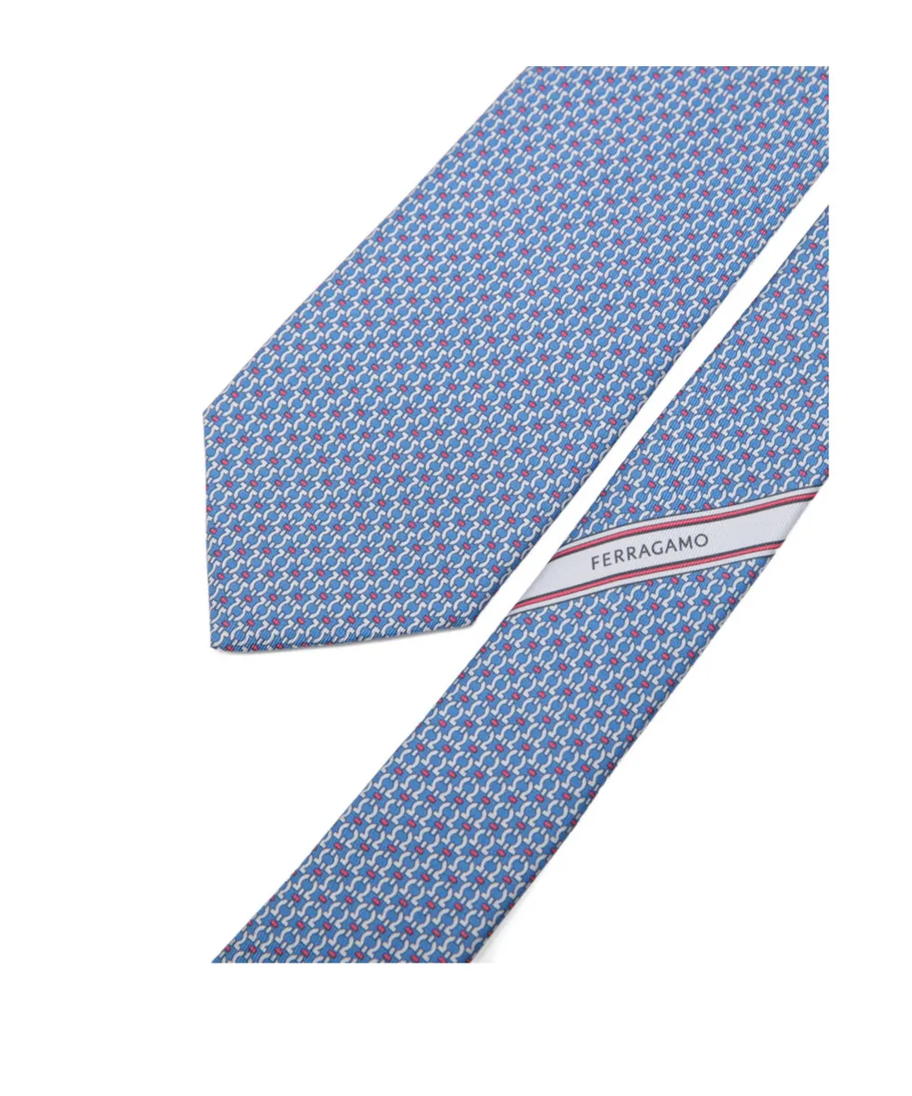 Pointed Tie