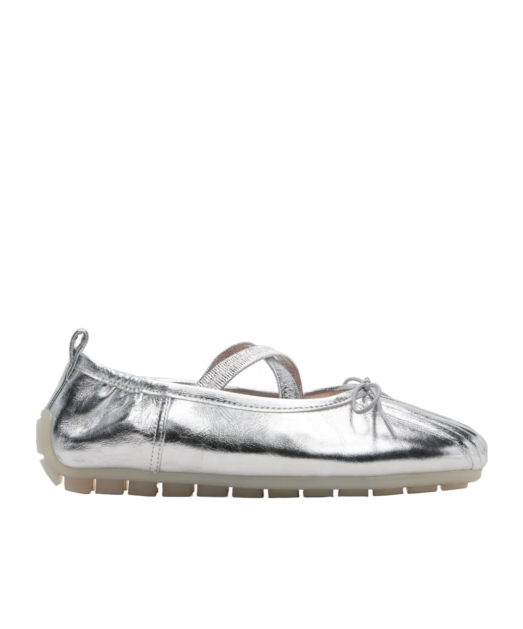 Cross-Strap Bow Ballet Flats