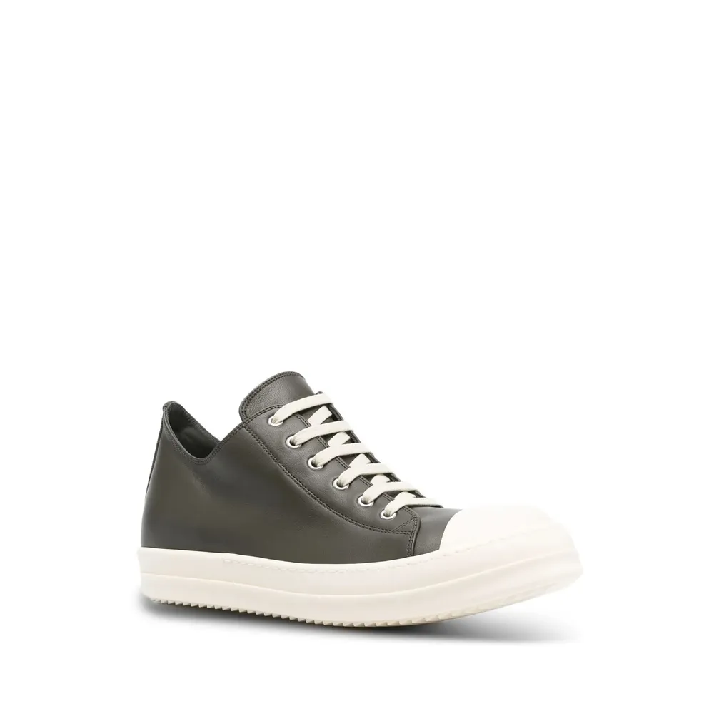 Low Sneaks Sneakers