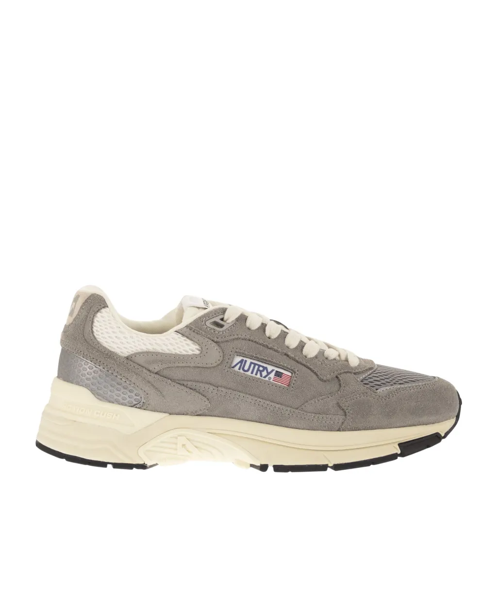 Autry Hyperway Lace-Up Sneakers
