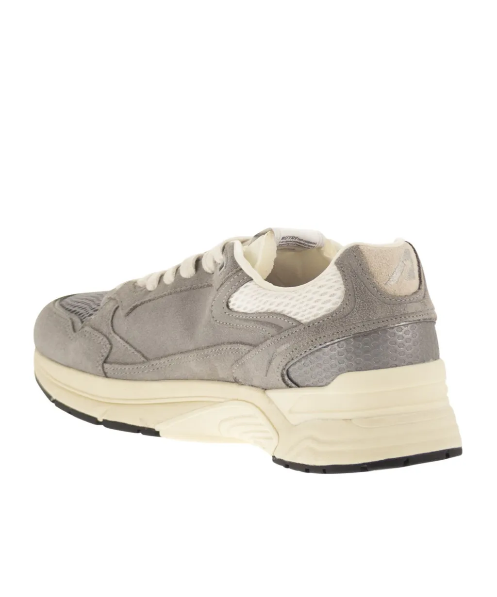 Autry Hyperway Lace-Up Sneakers