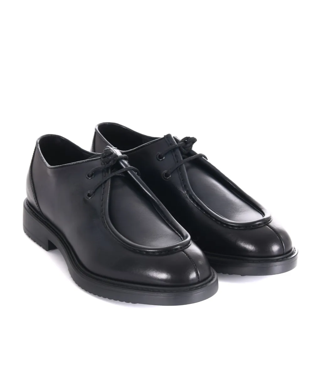Doucal's Lace-Up Shoes