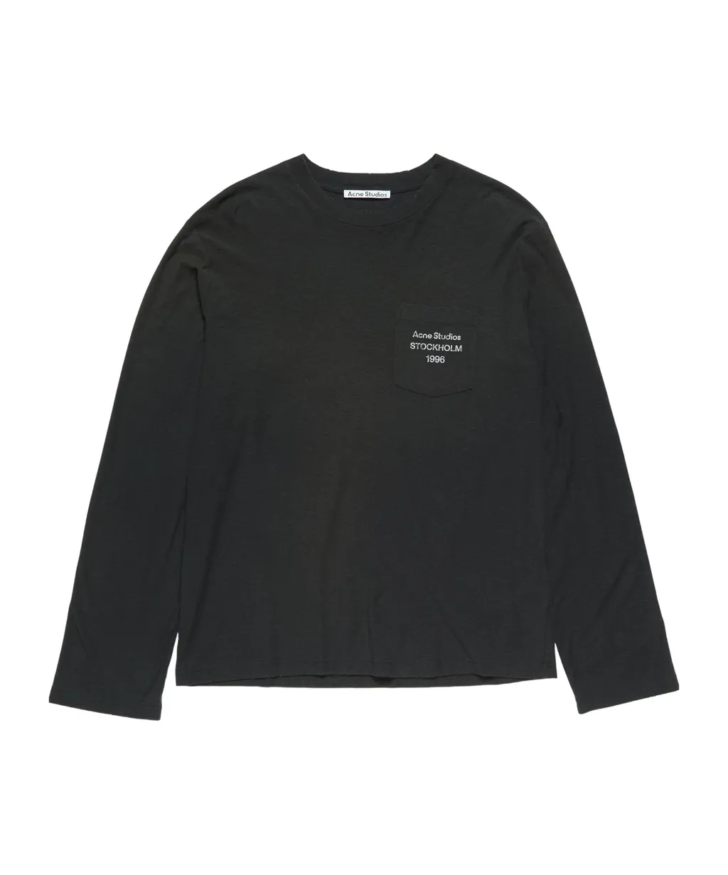Pocket-Detail Long-Sleeve T-Shirt