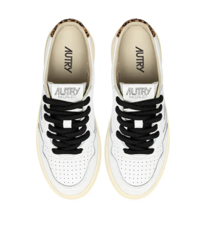 Autry Medalist Low-Top Sneakers