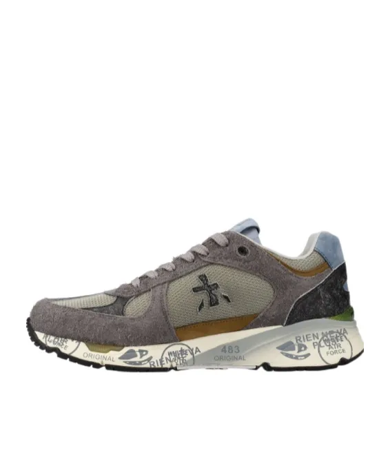 Mase Sneakers