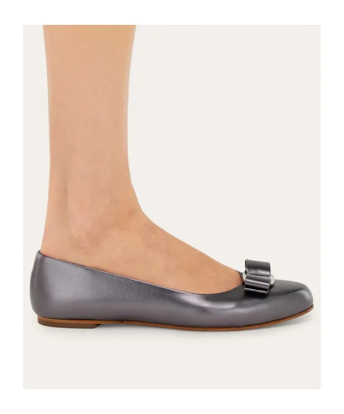 Ferragamo Varina Bow Ballet Flat Shoes