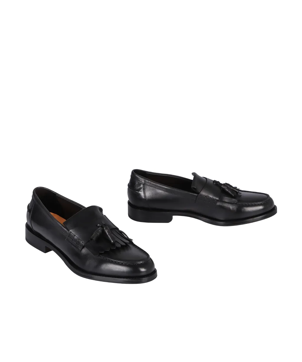 Doucal's Tassel Fringe Loafers