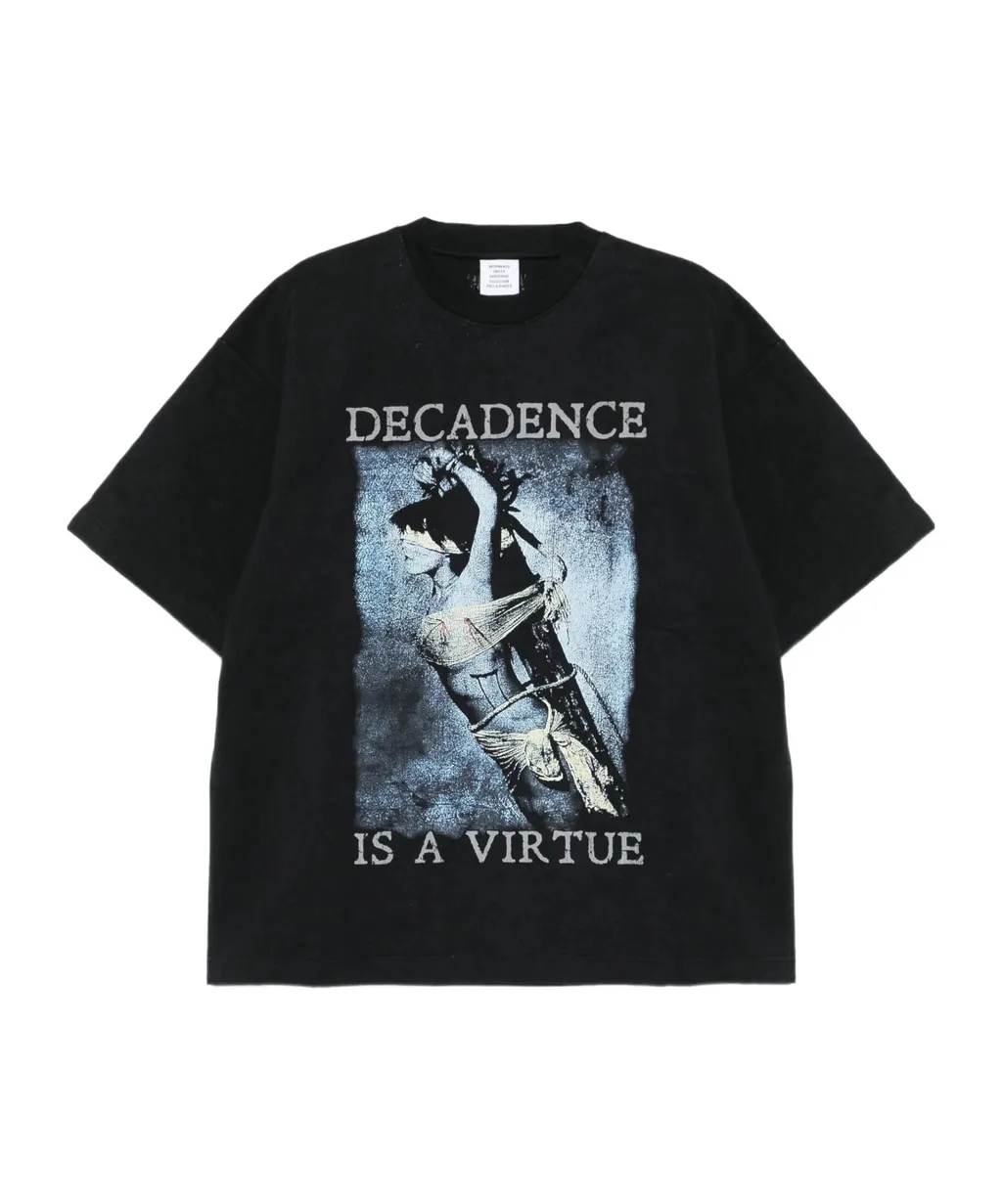 Graphic-Print T-Shirt