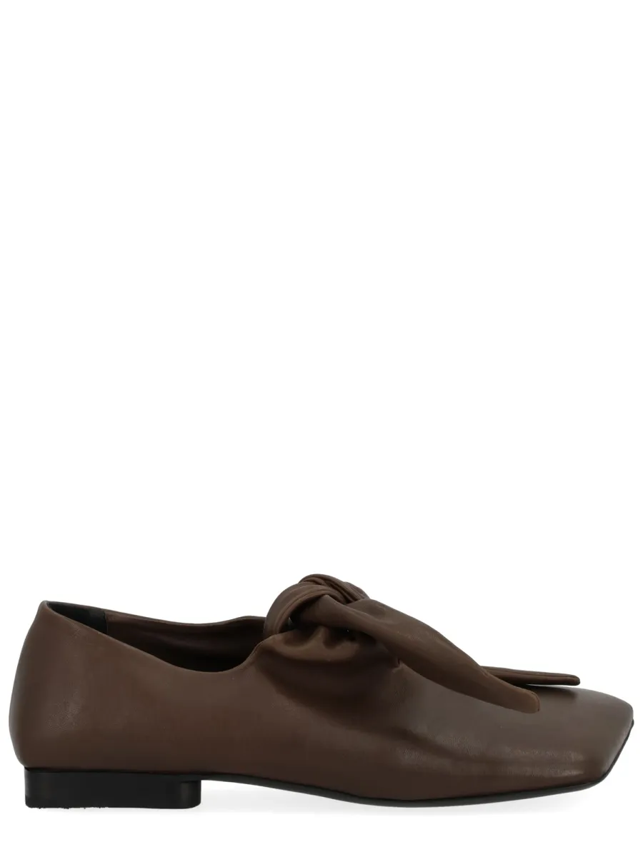 Square-Toe Flat Shoes
