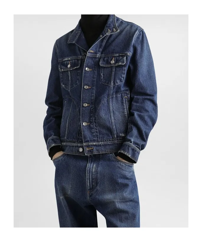 Button-Fastening Denim Jacket