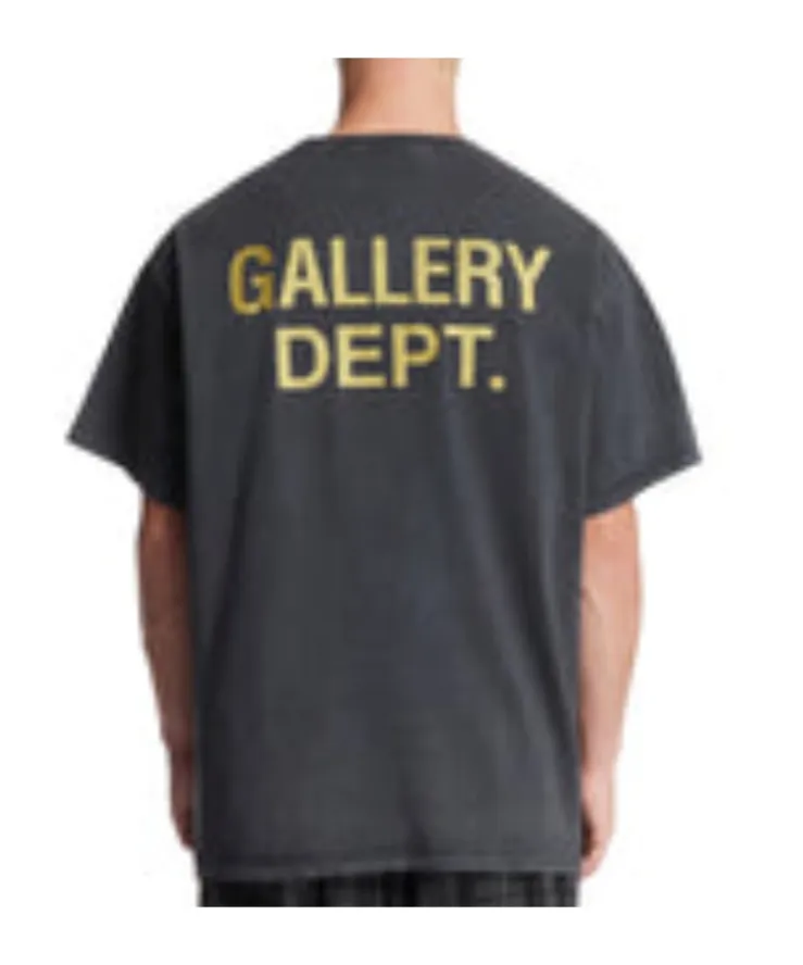 Short-Sleeved T-Shirt