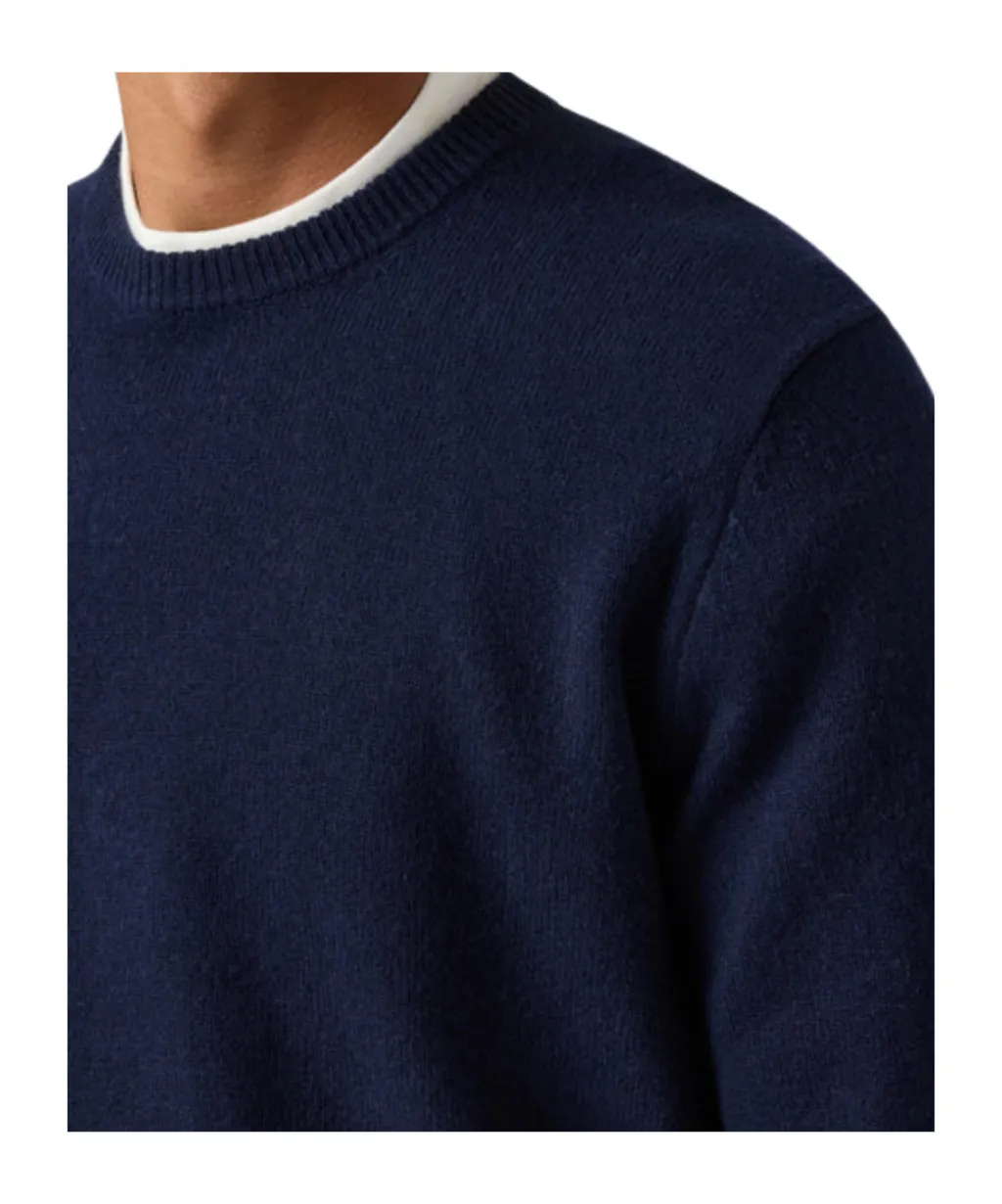 Long-Sleeved Knitwear